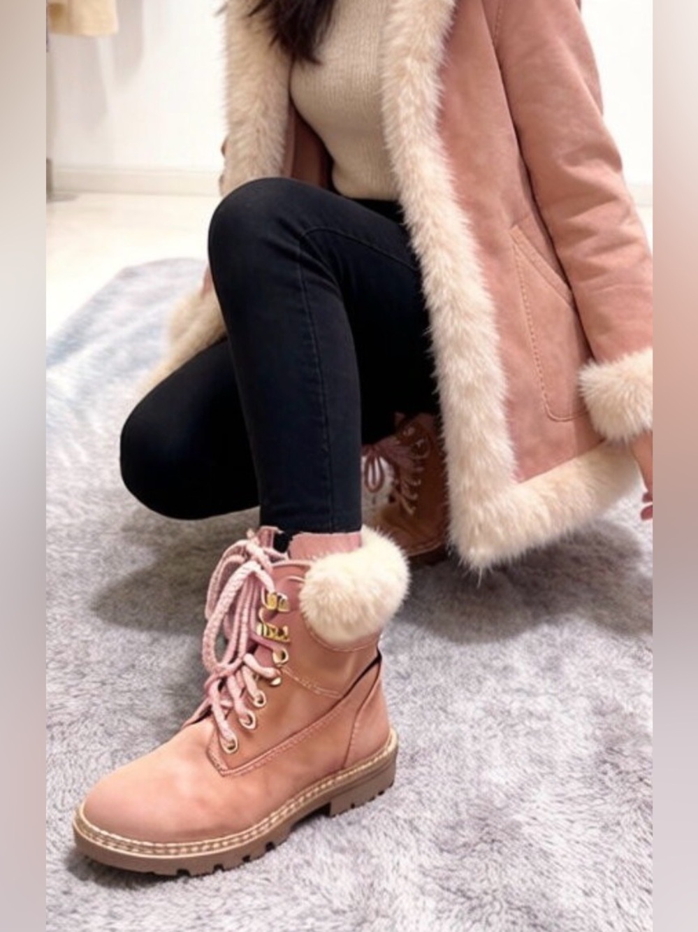 Steve Madden Pink Faux-Fur Lace-Up Winter Boots, Size 8